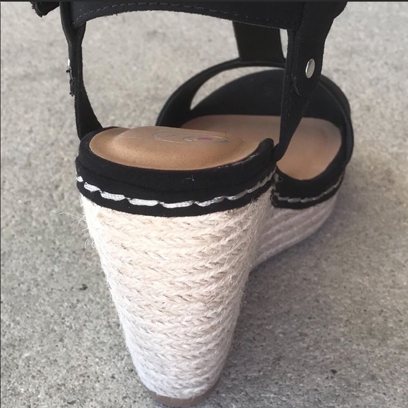 Black Micro Suede T-strap Espadrille Wedge - Picture 3 of 3